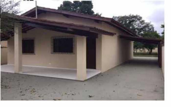 Casa com quintal amplo