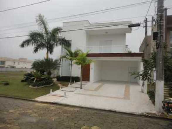 Sobrado no Boungainvillee IV em Bertioga