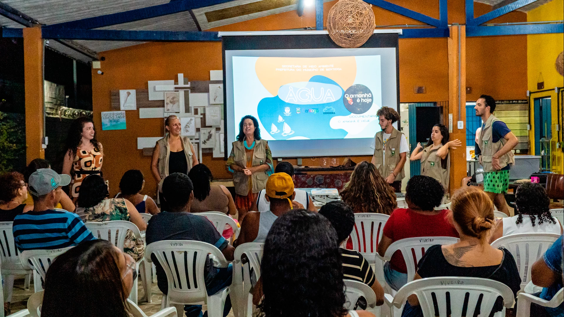 Exibição de documentários sobre a Água