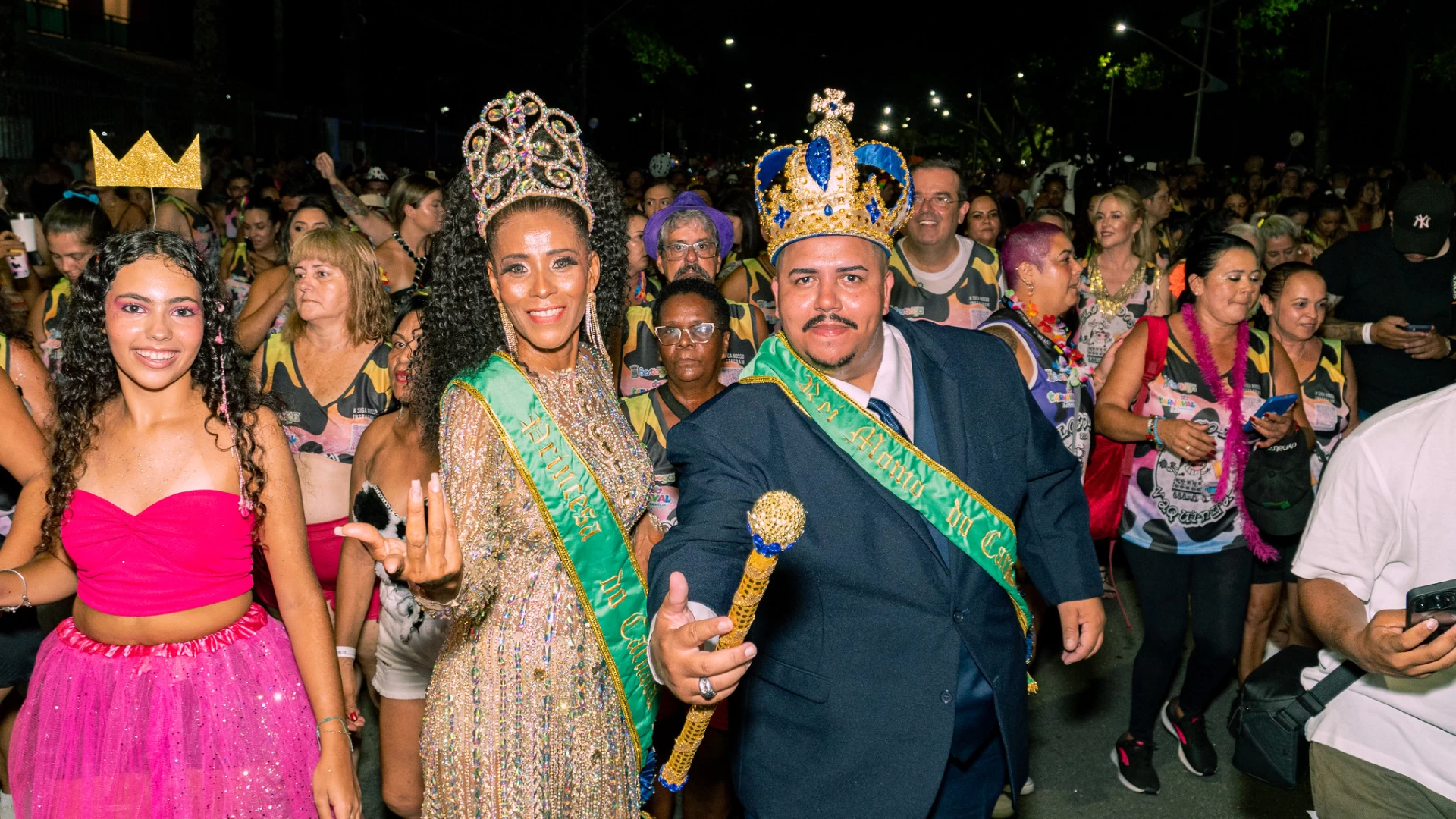 Corte Carnavalesca é empossada