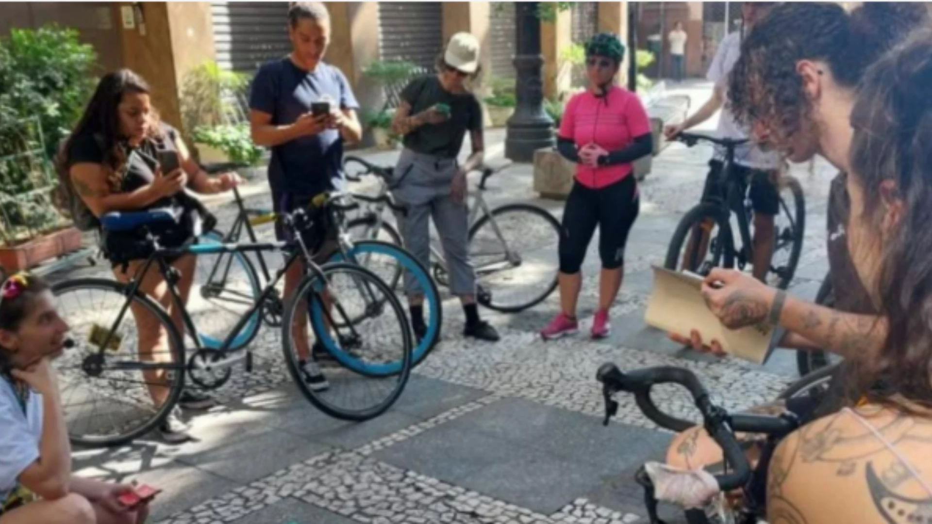 Pedalando Juntas